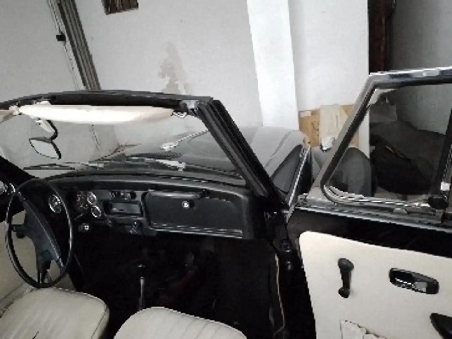 Volkswagen Maggiolino cabriolet vetro piatto - 2