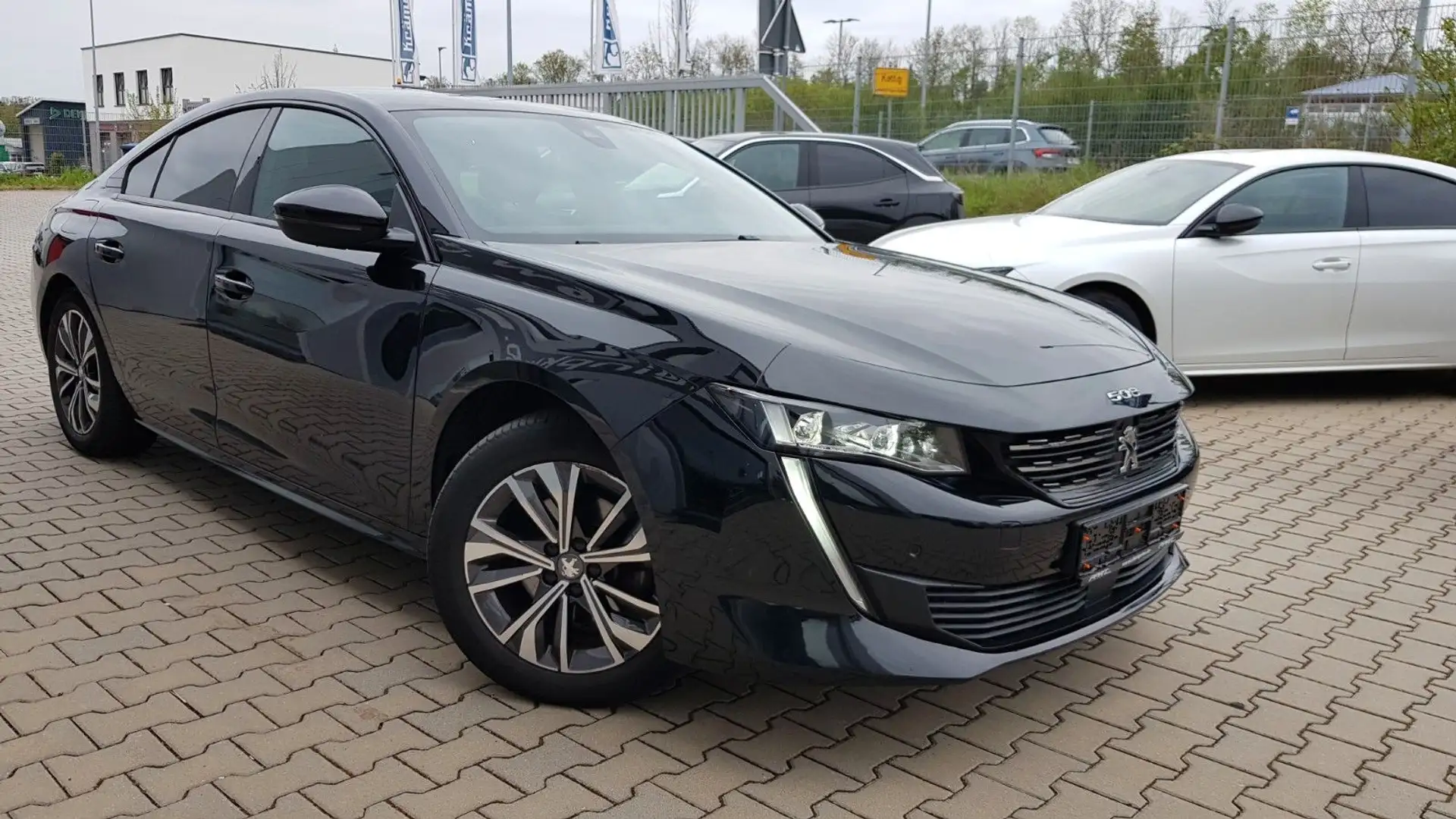 Peugeot 508 Allure Pack Puretech 130 Navi Kamera LED Negro - 2