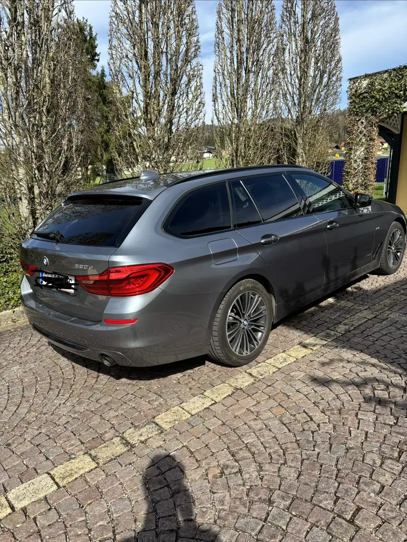 BMW 520 520d Touring Österreich-Paket Aut. - 2