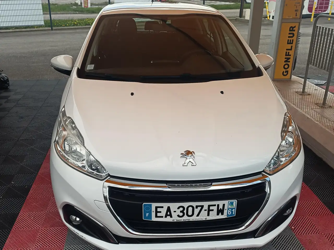 Peugeot 208 AFFAIRE 1.6 BLUEHDI 75 BVM5 PACK CLIM NA