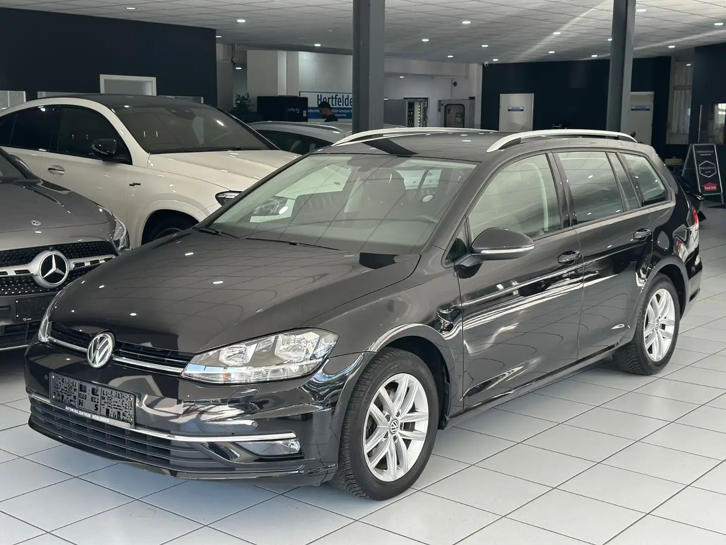 Volkswagen Golf VII Variant Comfortline BMT/S-S*AUTOMATIK* Schwarz - 1