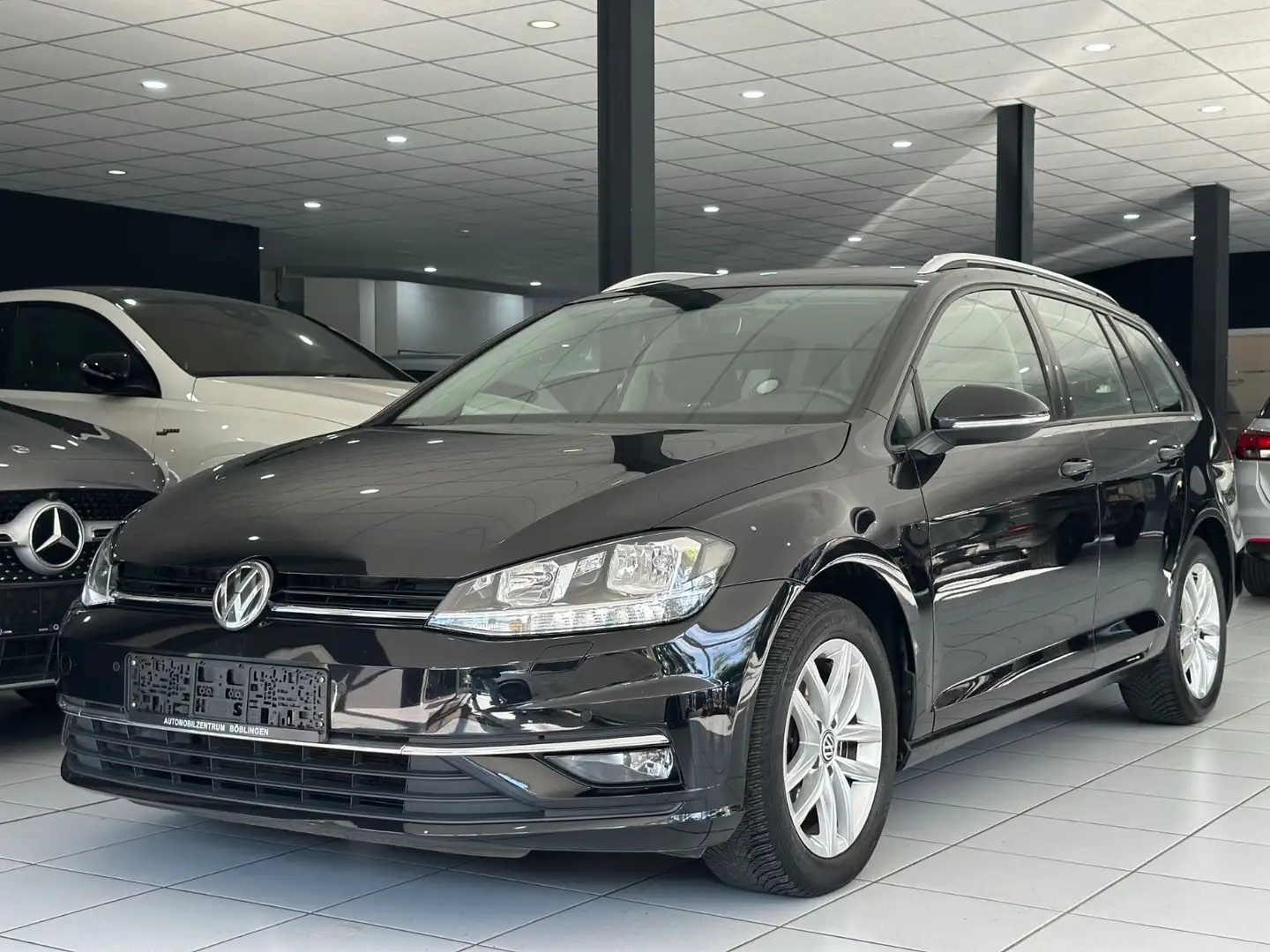 Volkswagen Golf VII Variant Comfortline BMT/S-S*AUTOMATIK* Schwarz - 2