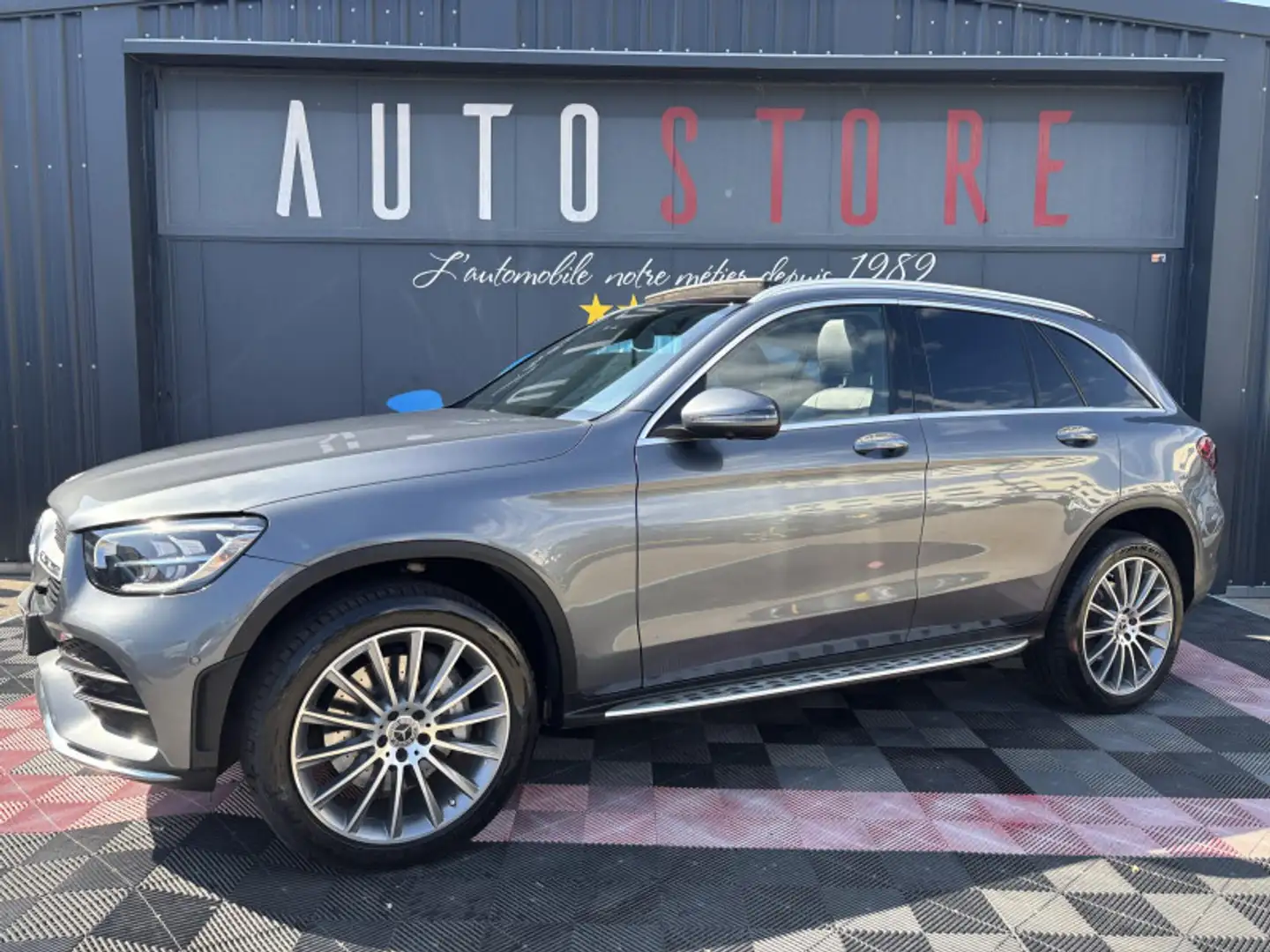 Mercedes-Benz GLC 300 300 DE 194+122CH AMG LINE 4MATIC 9G-TRONIC Gris - 1