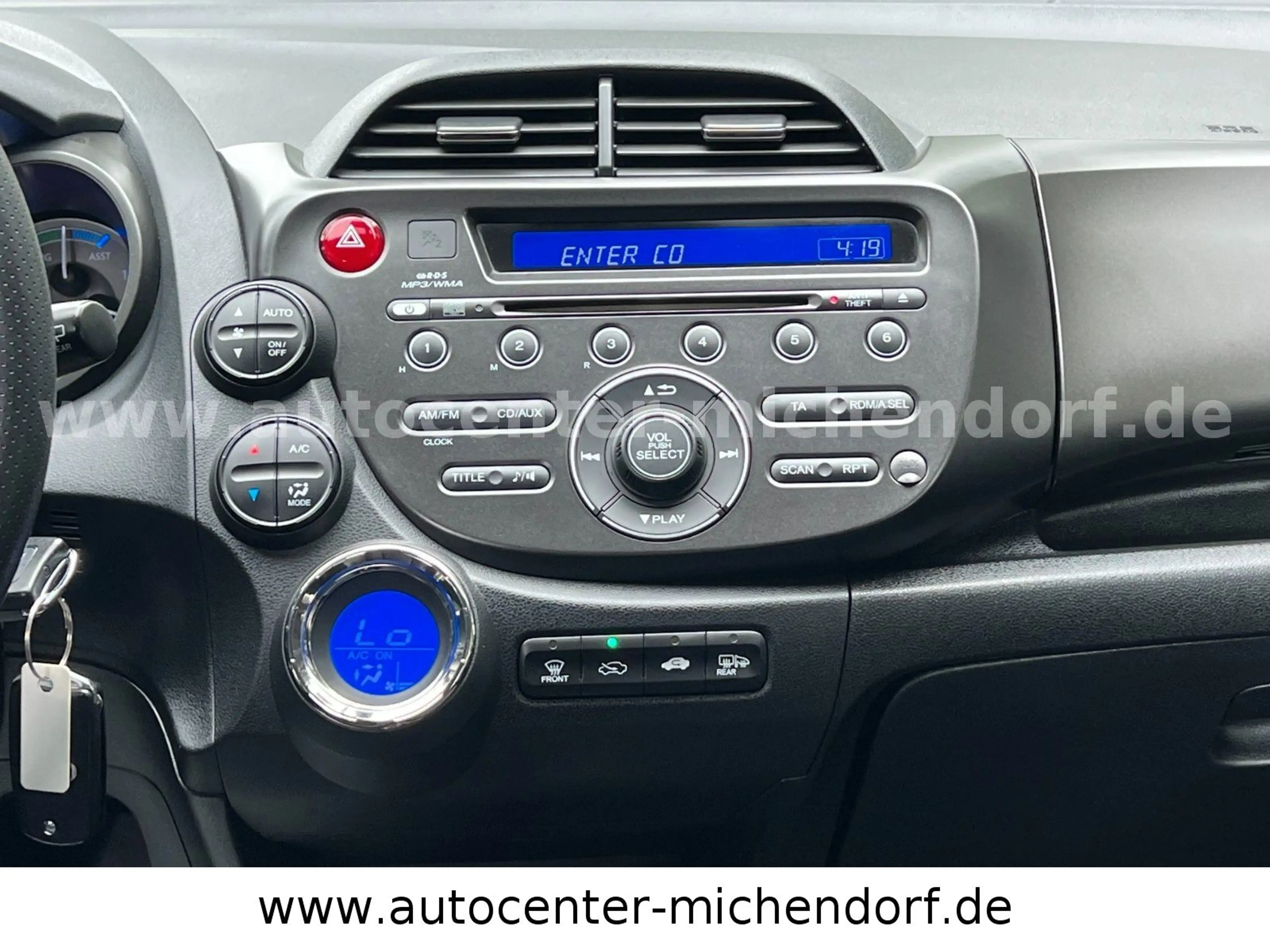 Honda Jazz Hybrid *Klimaautom.*Nur 40tkm*Tüv Neu — photo 15