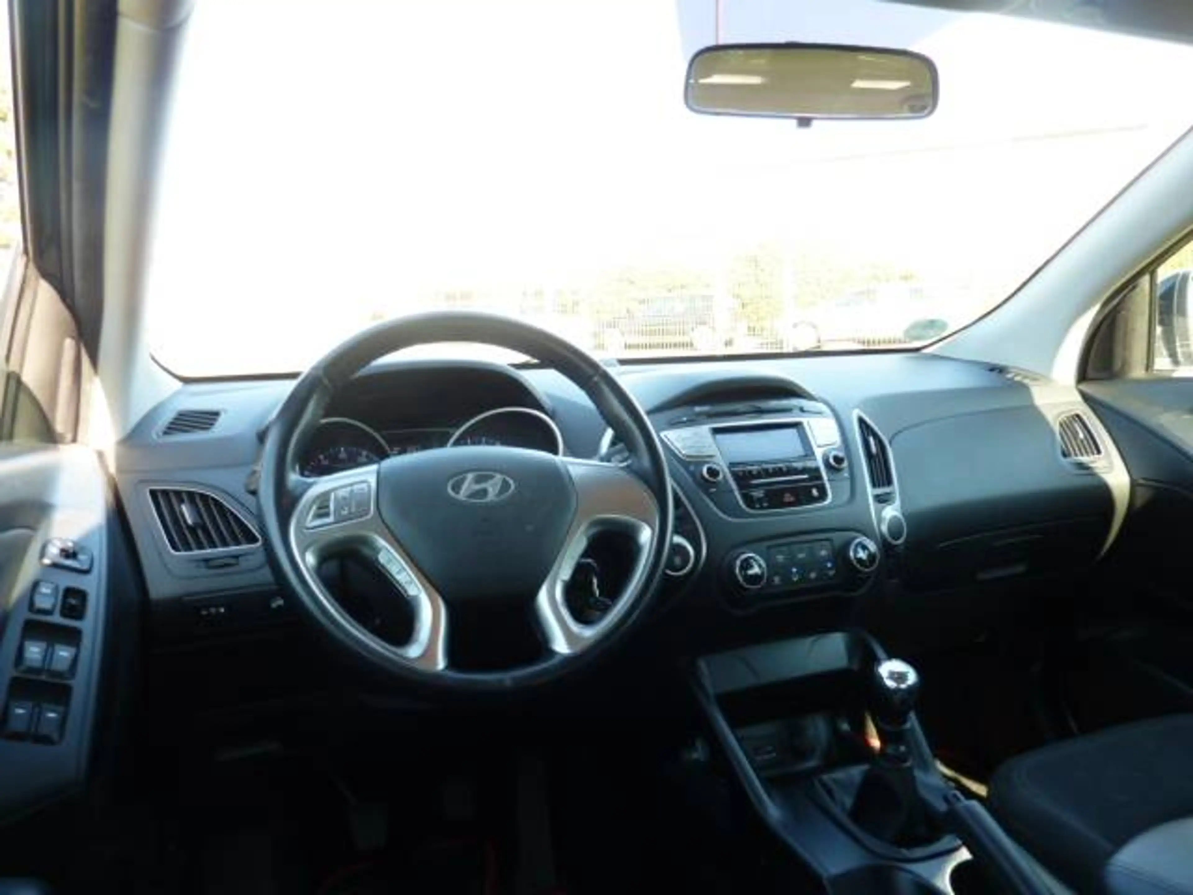 Hyundai iX35 5 Star Edition 6*Airbag Alufelgen AHK TOP D-Reling — photo 12