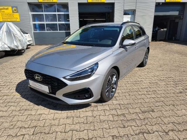 Imagine Hyundai i30 cw 1.0T-GDI DCT Teilleder,LED,Nav