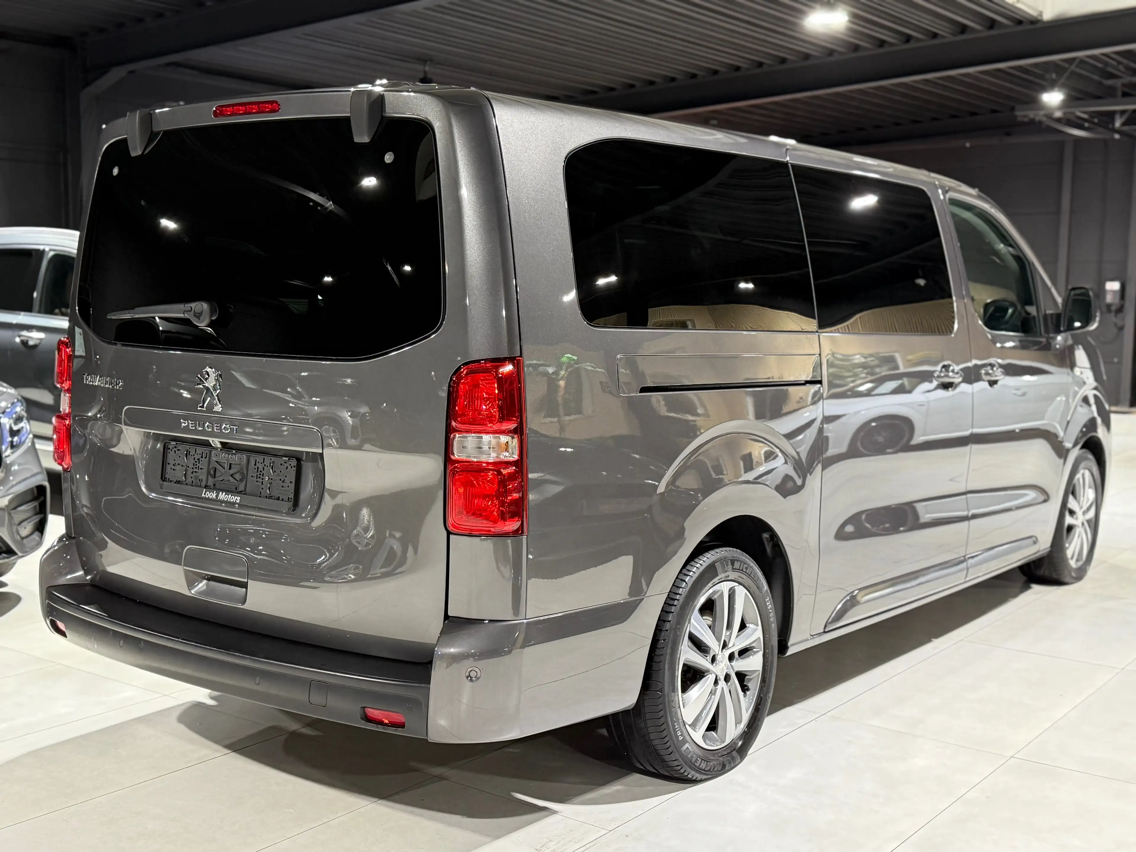 Peugeot Traveller 2.0 HDi AUTO XL Long 8 PLACE PANO GPS CAM FULL FUL — photo 4