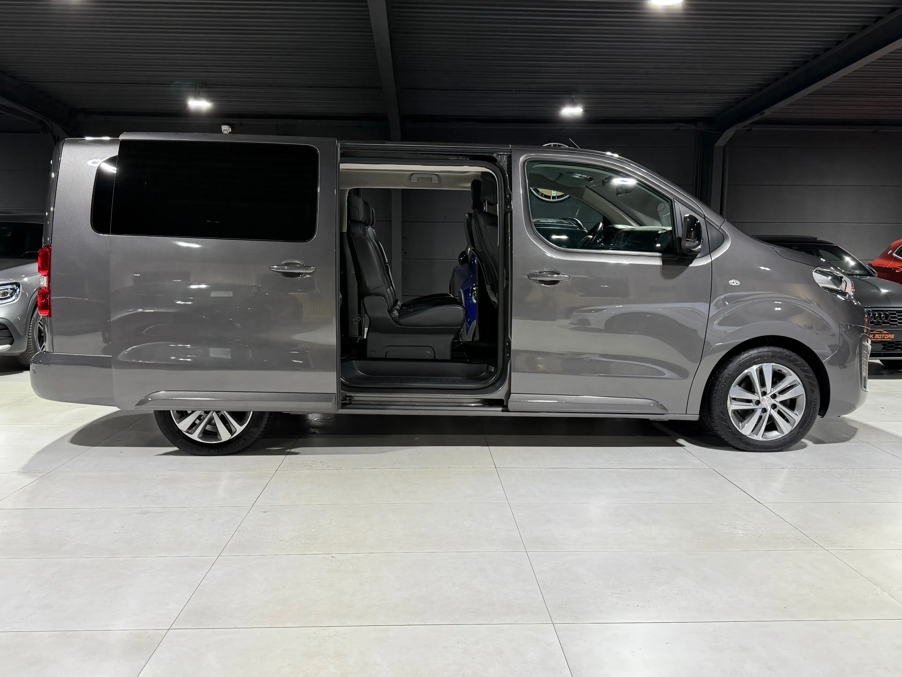 Peugeot Traveller 2.0 HDi AUTO XL Long 8 PLACE PANO GPS CAM FULL FUL — photo 9