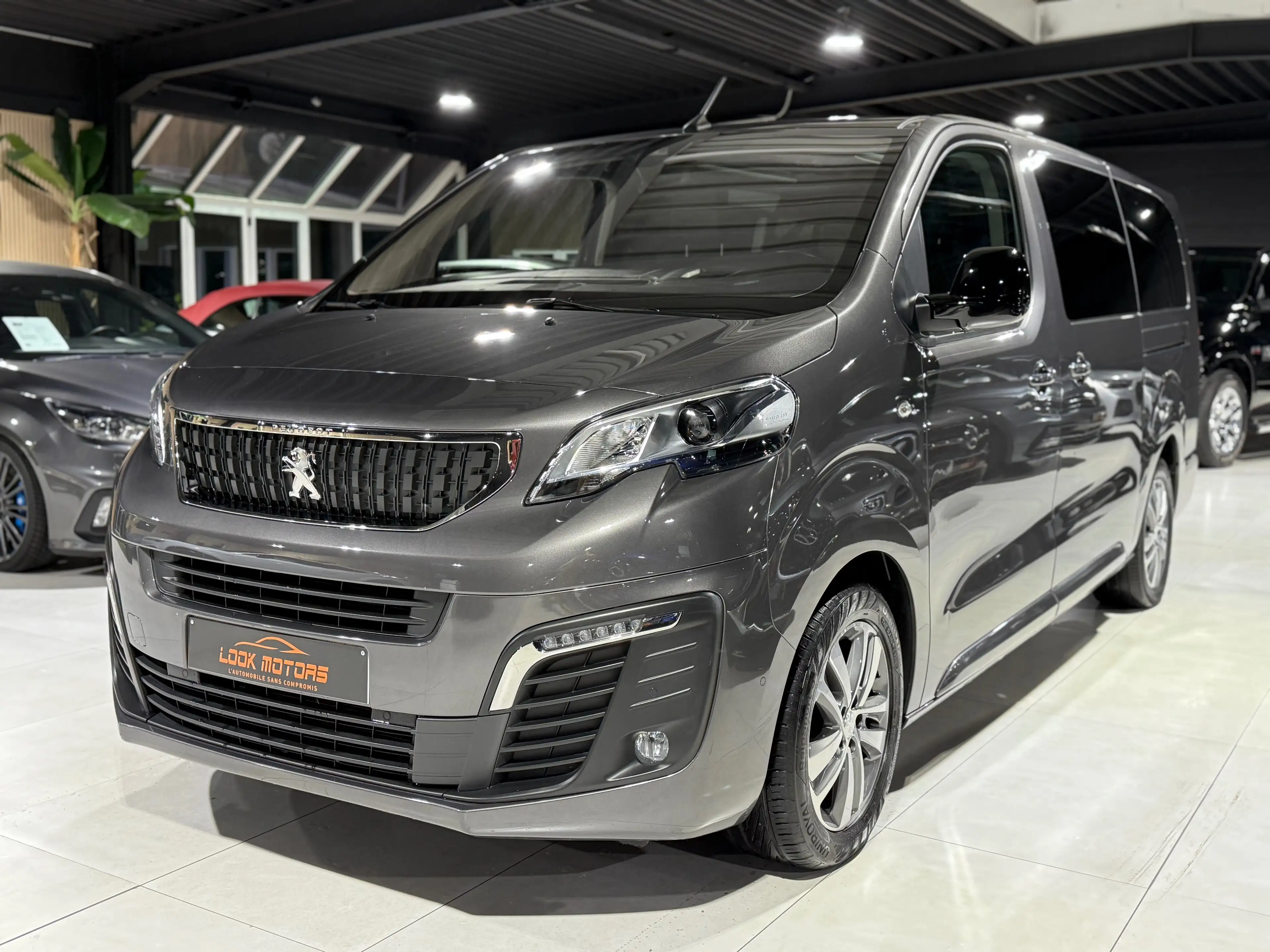 Peugeot Traveller 2.0 HDi AUTO XL Long 8 PLACE PANO GPS CAM FULL FUL
