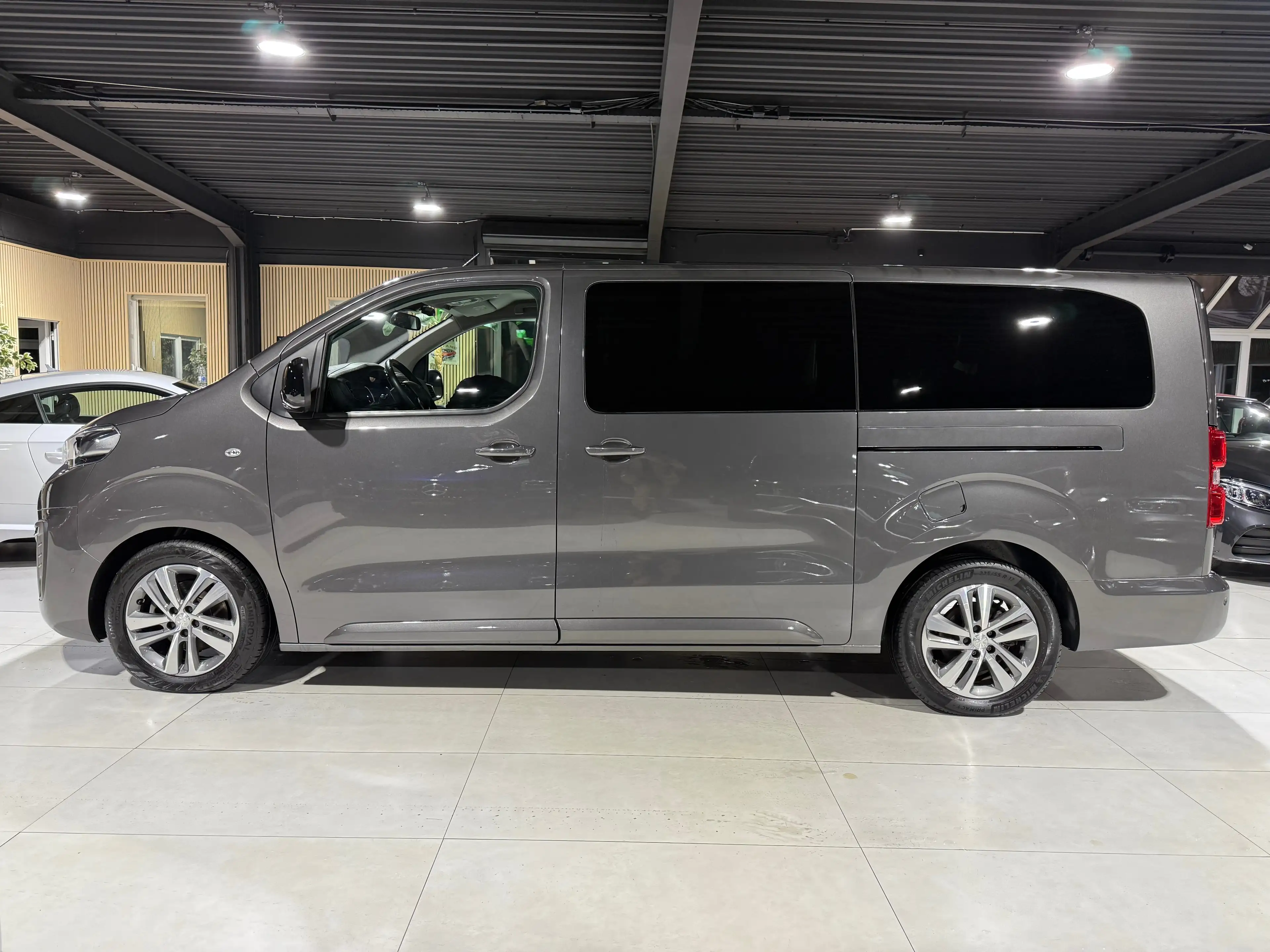 Peugeot Traveller 2.0 HDi AUTO XL Long 8 PLACE PANO GPS CAM FULL FUL — photo 7