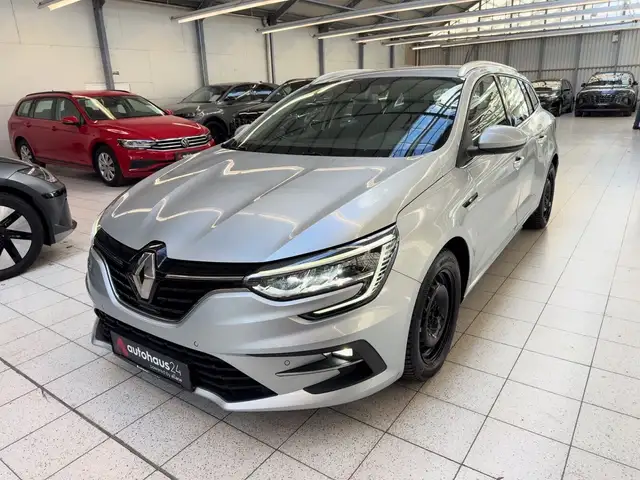Renault Megane view 3