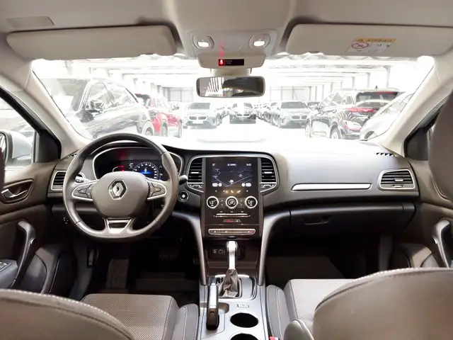 Renault Megane view 9