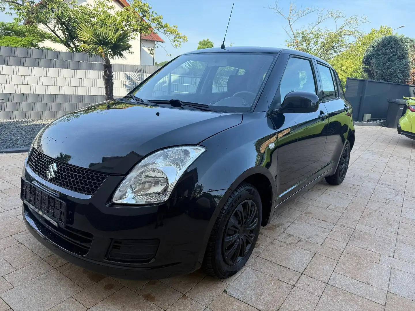 Suzuki Swift 1.3 + 5 türig +Klima + Tüv 10/26 + 2.Hand Zwart - 1