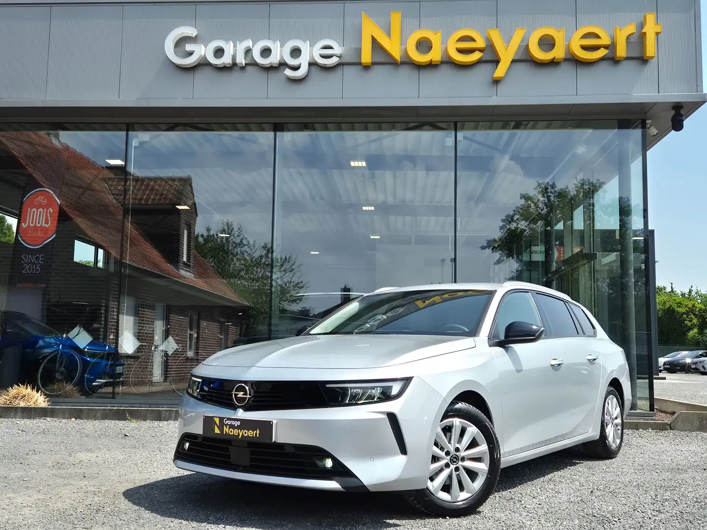 Opel Astra Sports Tourer 1.2 Turbo Elegance * AGR ZETELS * Argent - 1