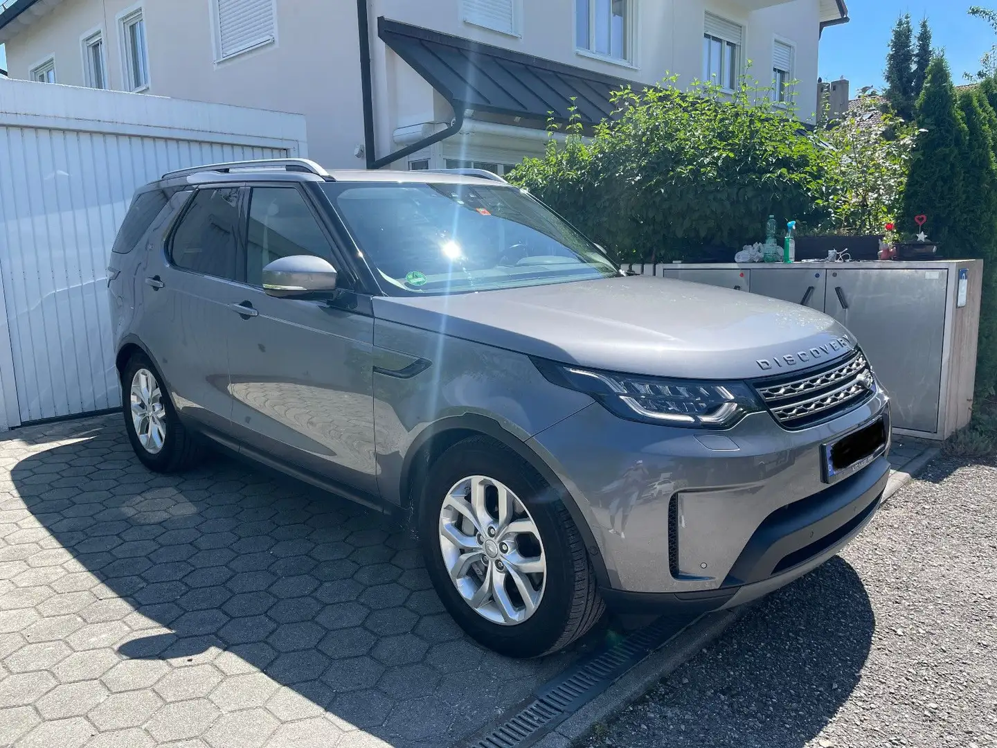 Land Rover Discovery 5 SE SDV6 7 Sitze ACC AHK Kamera Gris - 1