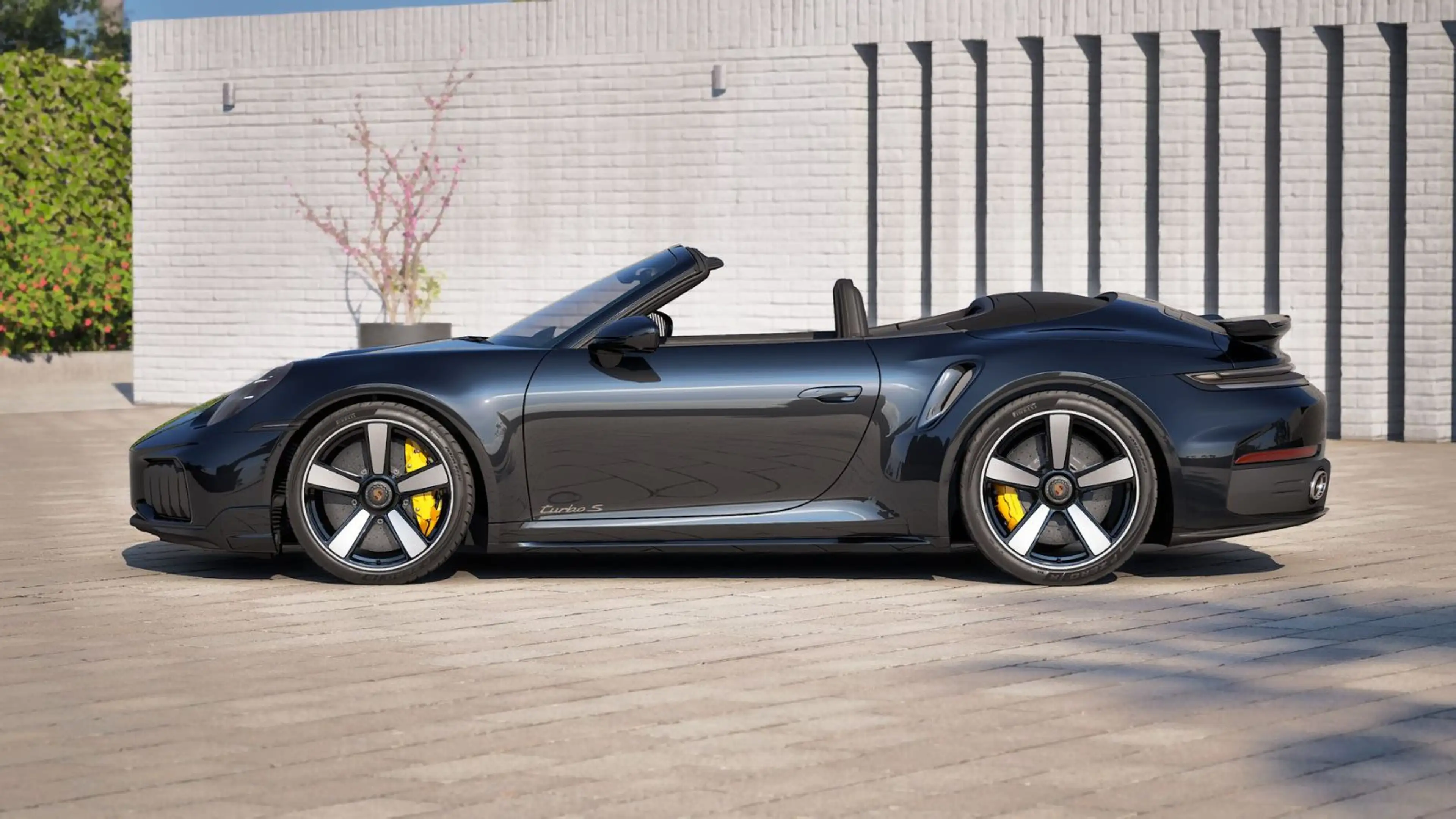 Porsche 992 (911) Turbo S Cabrio | SportDesign Paket | — photo 4