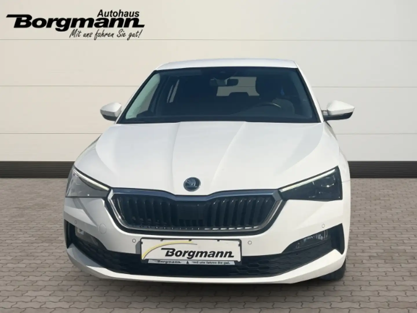 Skoda Scala Clever 1.0 EU6d Ambition 1,0l TSI 81 kW Navi Digit Weiß - 2