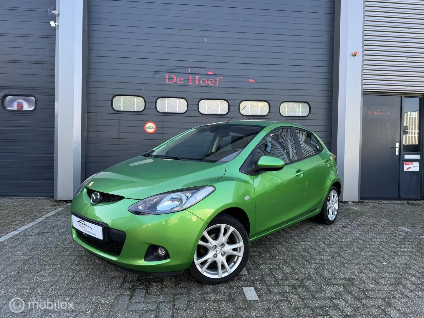 Mazda 2 1.5 GT-L✓Cruise ✓Climate ✓Bluetooth ✓Nw APK Groen - 1