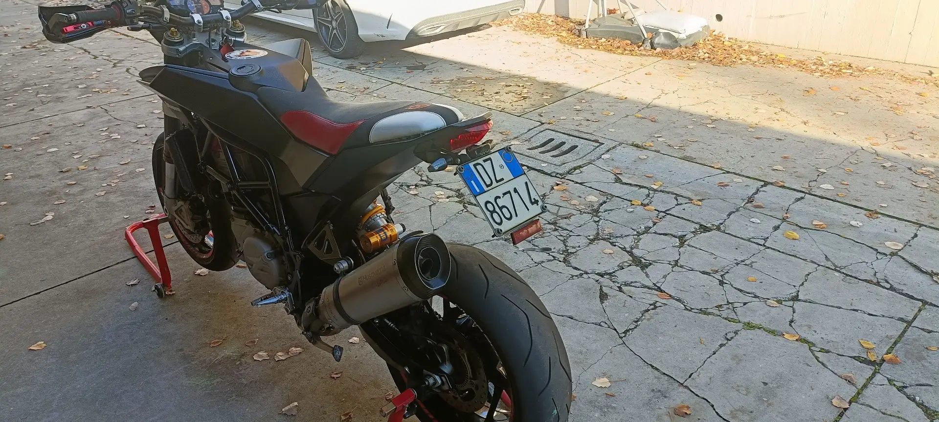 Husqvarna Nuda 900 Noir - 2