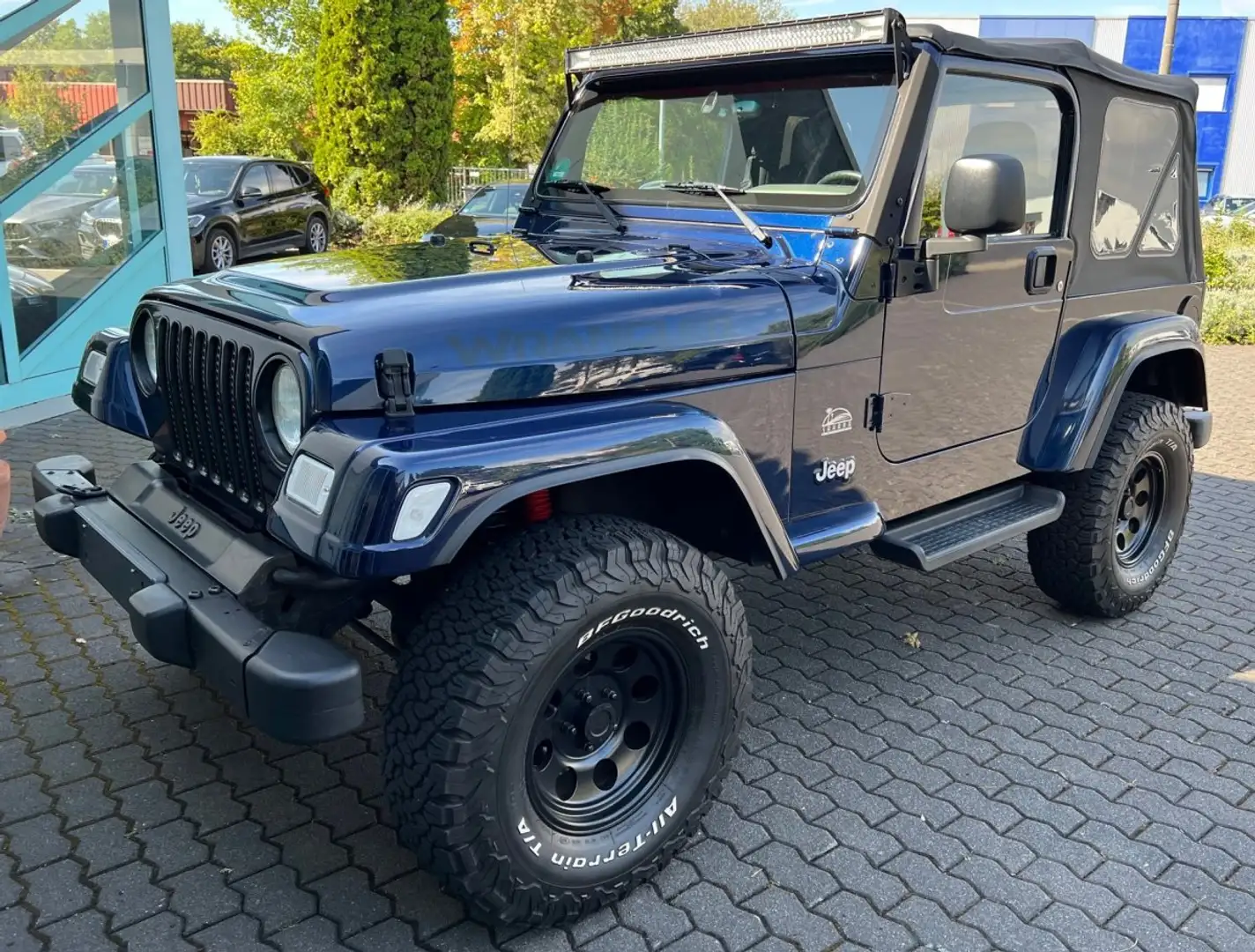 Jeep Wrangler 4.0 Sahara Deutsch sehr guter Zustand Синій - 2