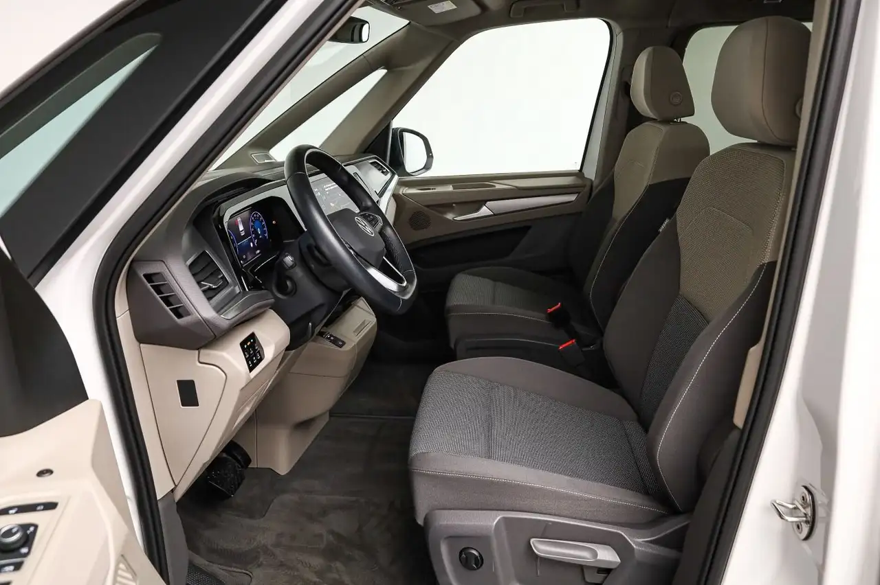 Volkswagen T7 Multivan Multivan Life 2.0 l TSI *ACC*RFK*SZHZG*AHK* 9