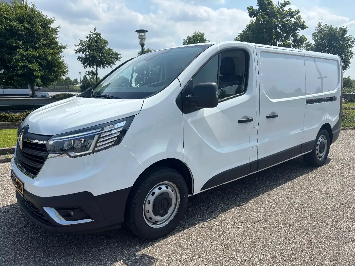 Renault Trafic 2.0DCI L2H1 Automaat Airco Cruisecontrol Trekhaak Bianco - 2