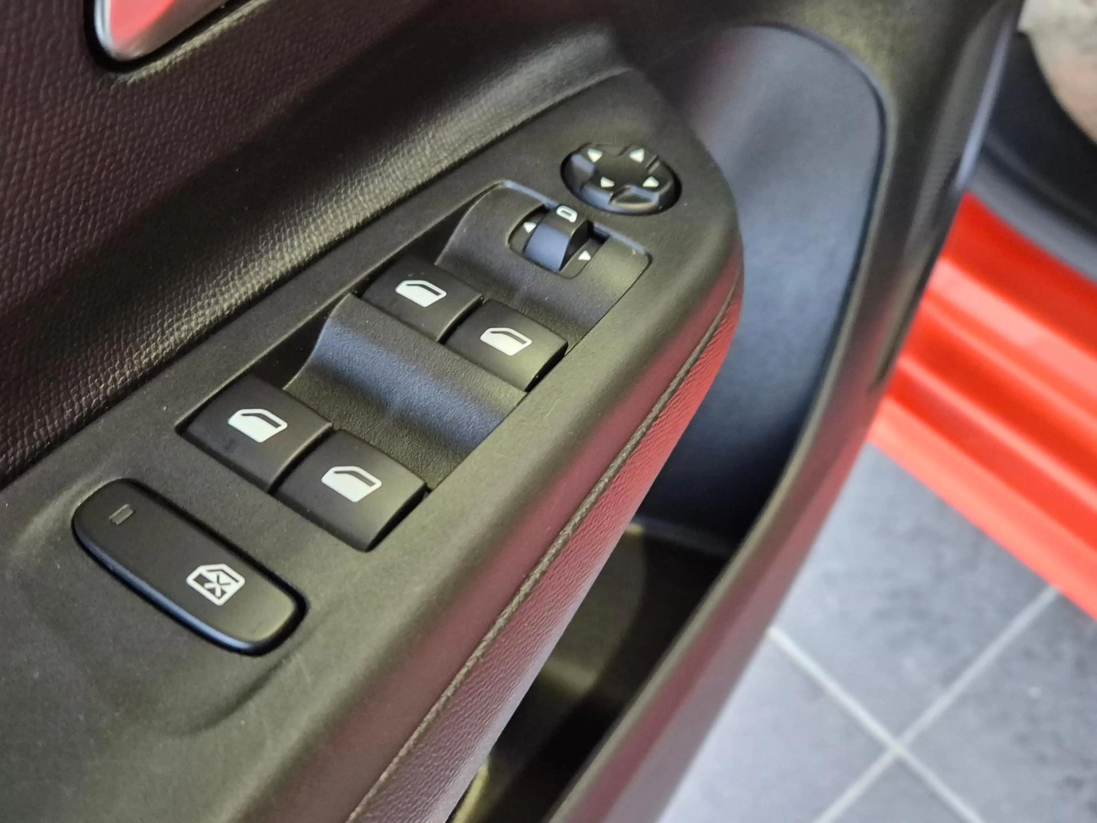 Opel Corsa Edition *PDC*ANDROID*NAVI*SHZ* — photo 6