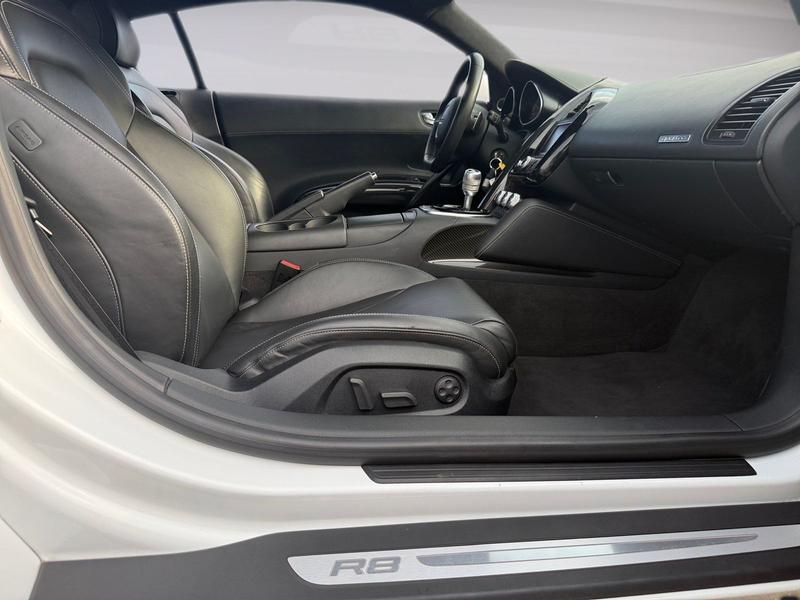 Audi R8 Coupe*quattro*B&O*LED*Carbon*Magnetic* — photo 10