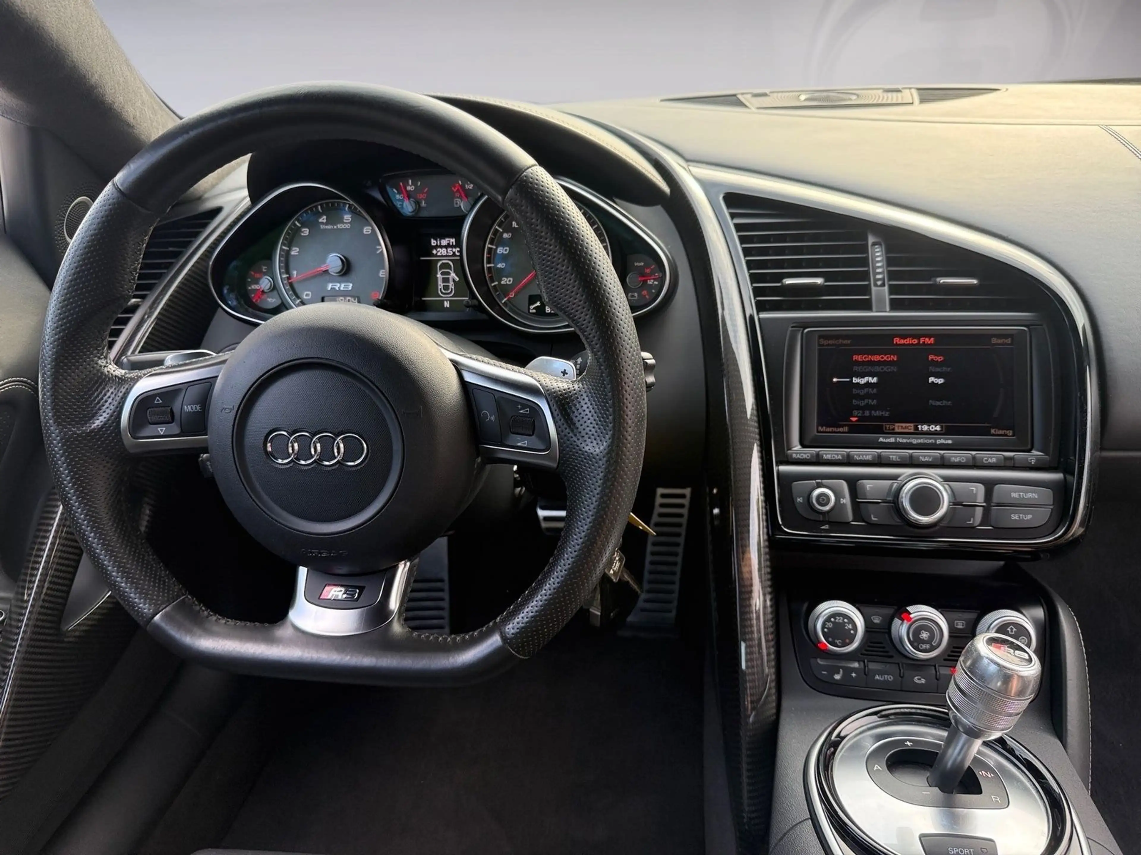 Audi R8 Coupe*quattro*B&O*LED*Carbon*Magnetic* — photo 9