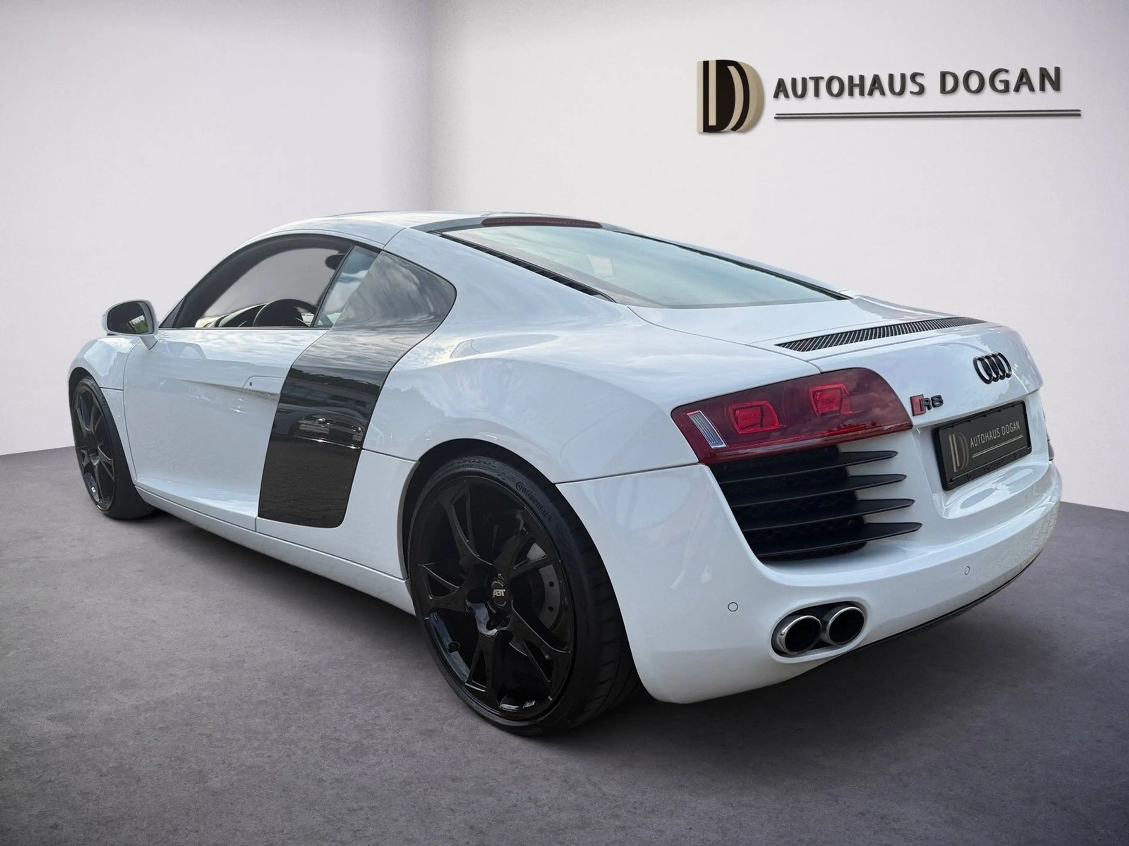 Audi R8 Coupe*quattro*B&O*LED*Carbon*Magnetic* — photo 4