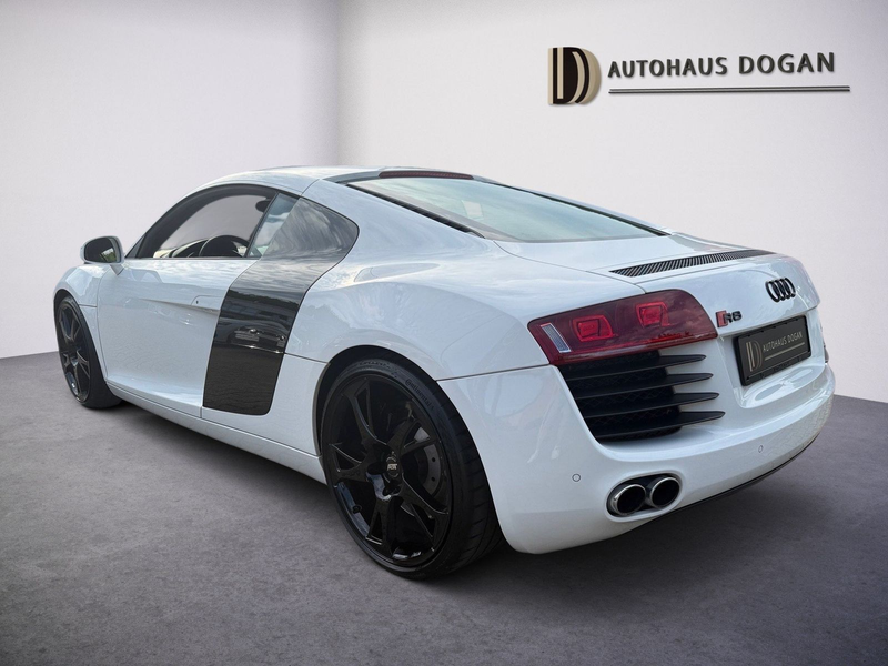 Audi R8 Coupe*quattro*B&O*LED*Carbon*Magnetic* — photo 4