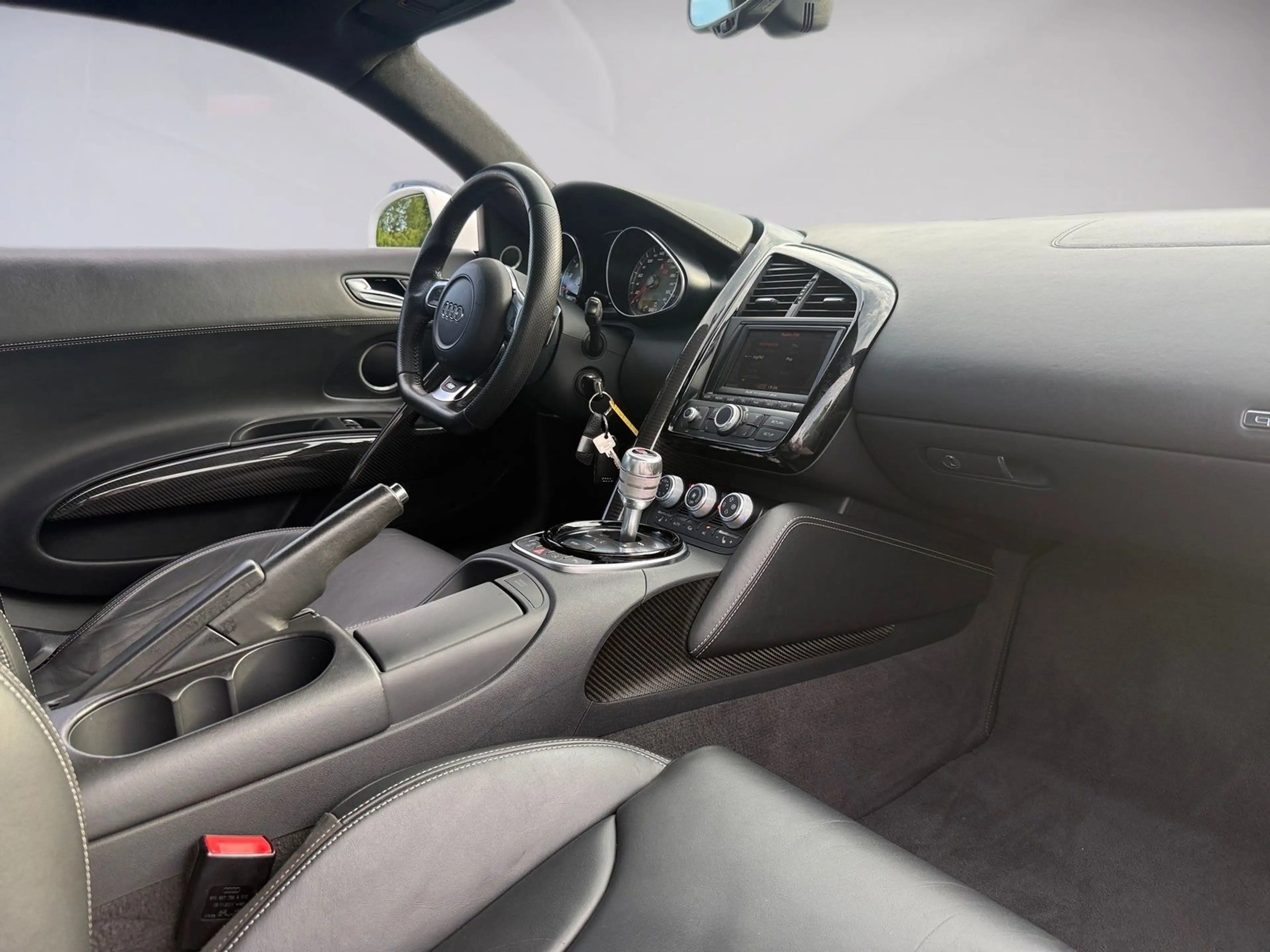 Audi R8 Coupe*quattro*B&O*LED*Carbon*Magnetic* — photo 7