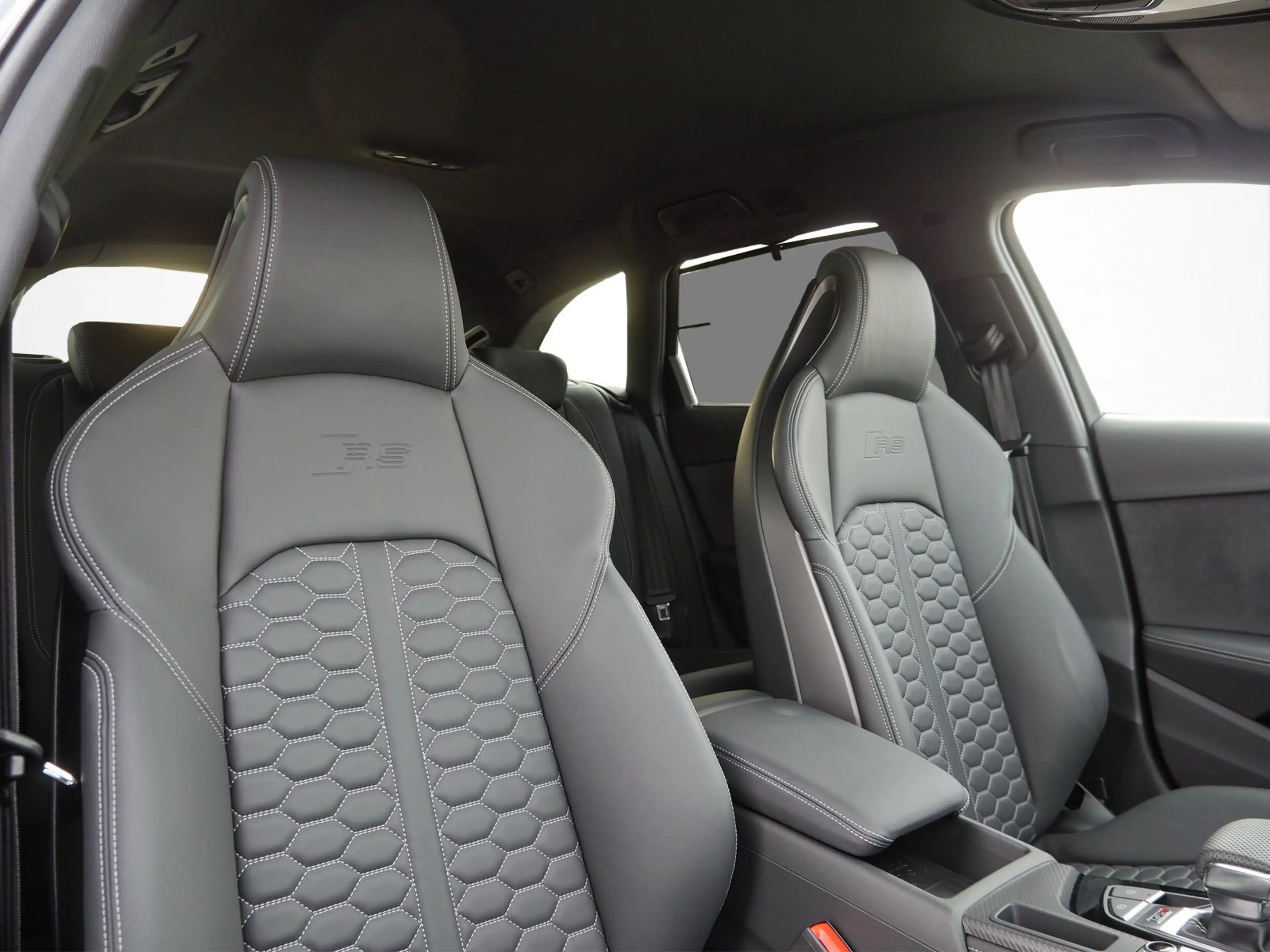 Audi RS4 quattro 280km/h*B&O*Massage*HuD*360° — photo 10
