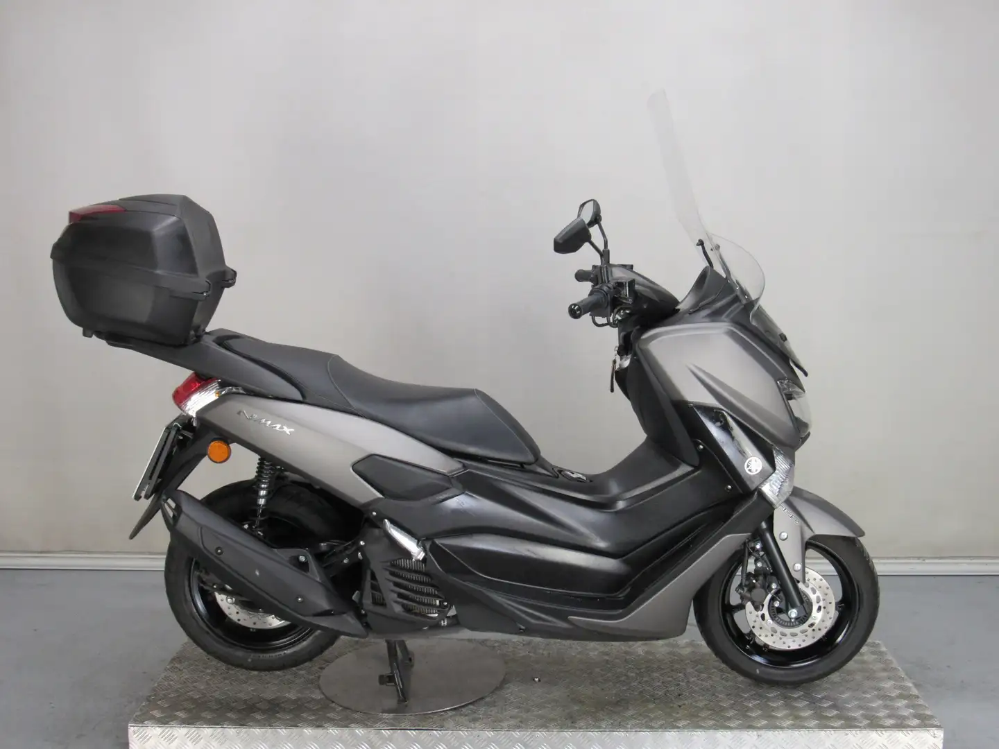 Yamaha NMAX ABS Grigio - 1