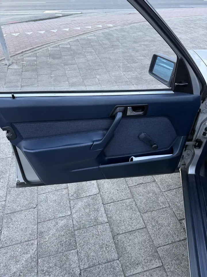 Mercedes-Benz 190E, foto 7