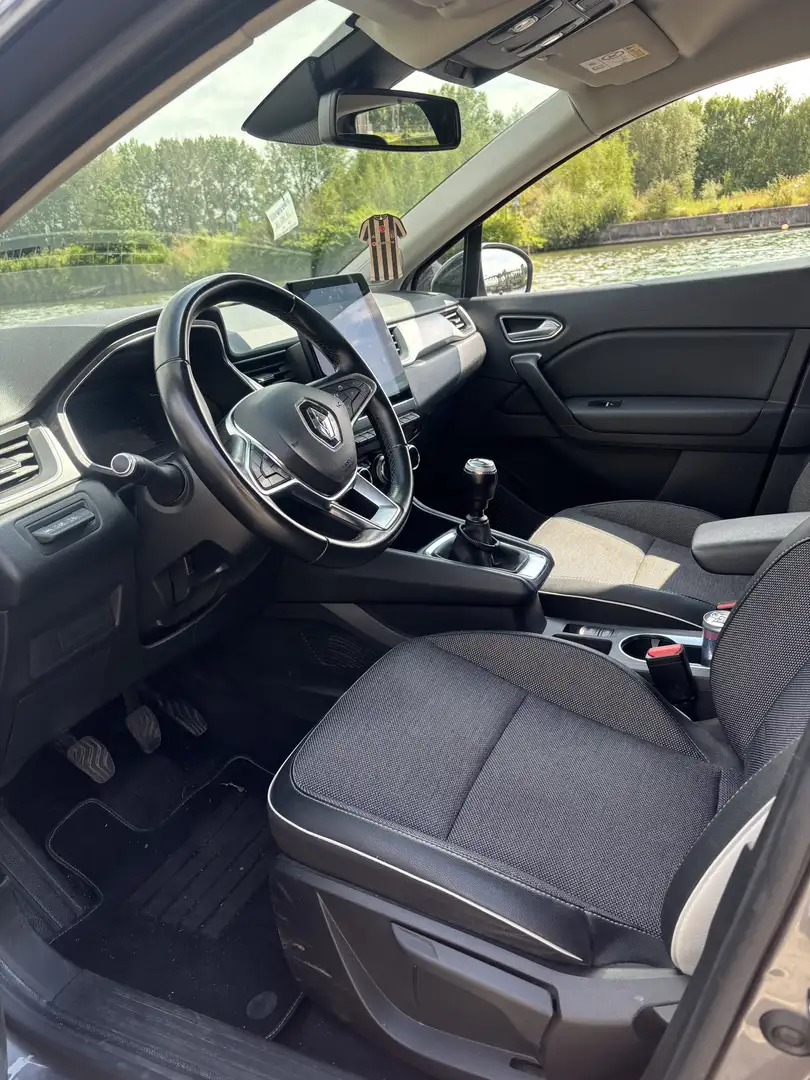 Renault Captur TCe 130 GPF INTENS - 1