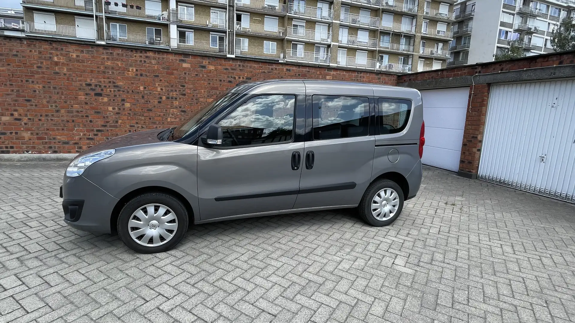 Opel Combo Life Tour - 1