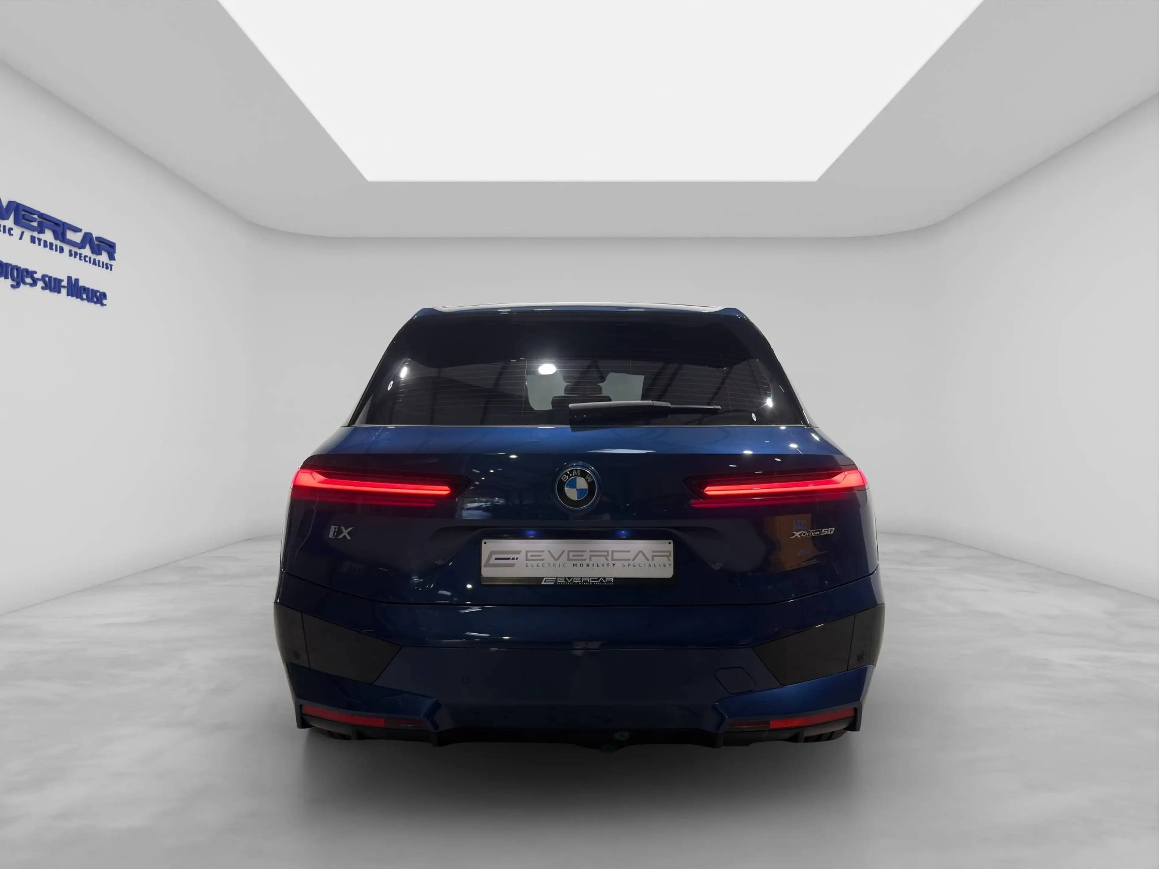 BMW iX 50 SPORT ***FRONT & REAR HEATED SEATS*ACTIVE GUARD PLUS*SOFT-CLOSE*** — photo 5