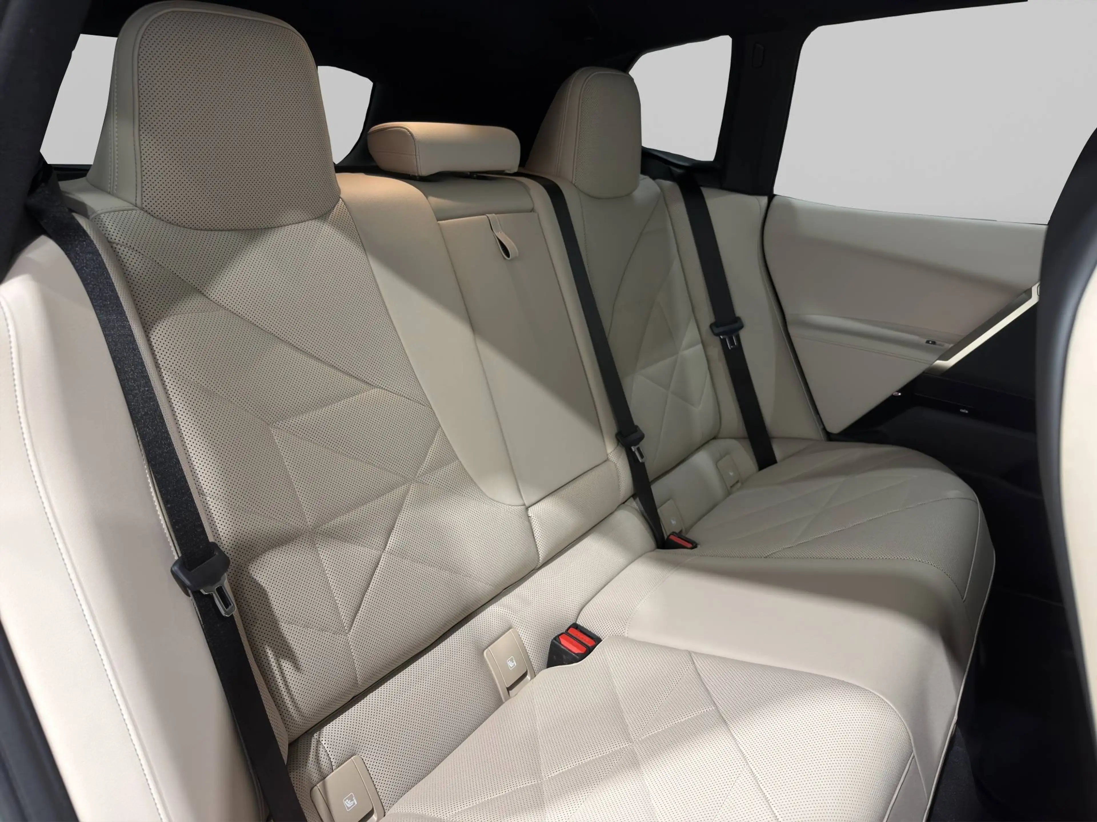 BMW iX 50 SPORT ***FRONT & REAR HEATED SEATS*ACTIVE GUARD PLUS*SOFT-CLOSE*** — photo 12