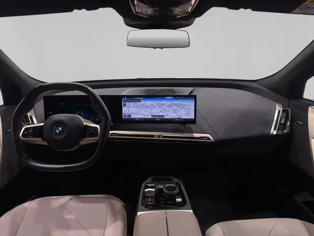 BMW Ix view 7