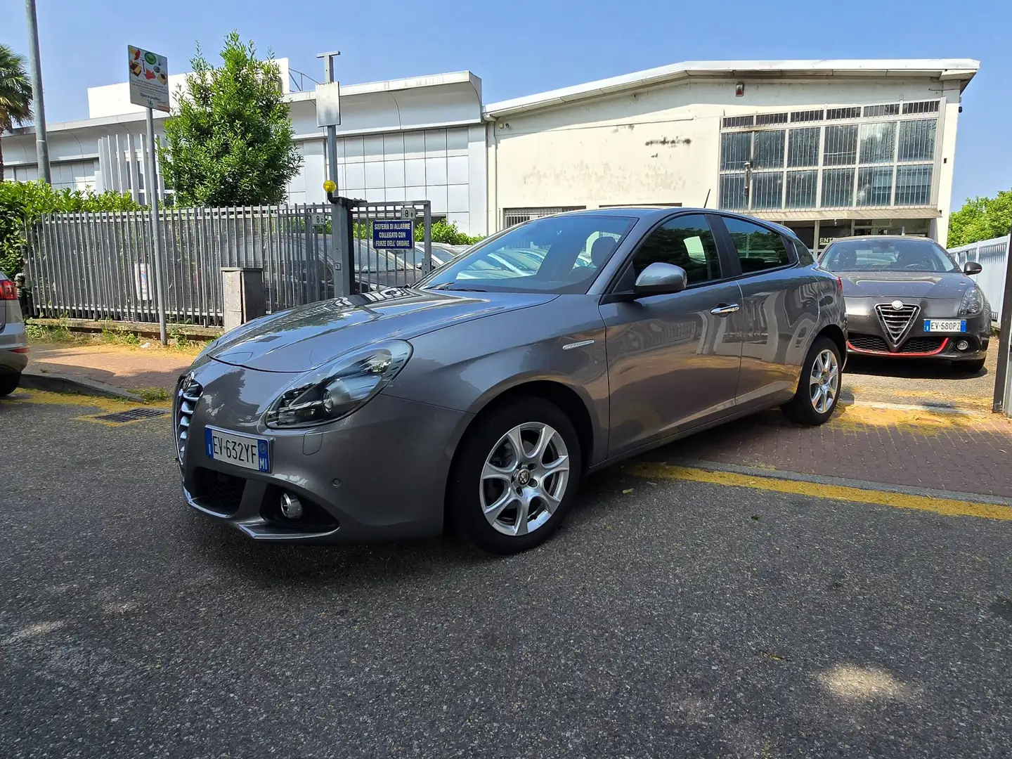 Alfa Romeo Giulietta Giulietta 1.4 t. Distinctive 120cv OK NEOPATENTATI Ezüst - 2