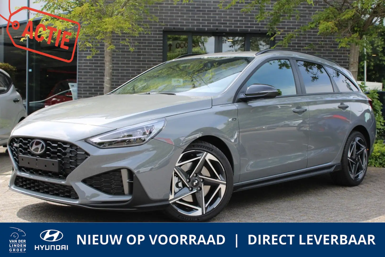 Hyundai i30 1.5T 140pk 7-Traps Automaat NLine Wagon, Navi, Cam Grijs - 1