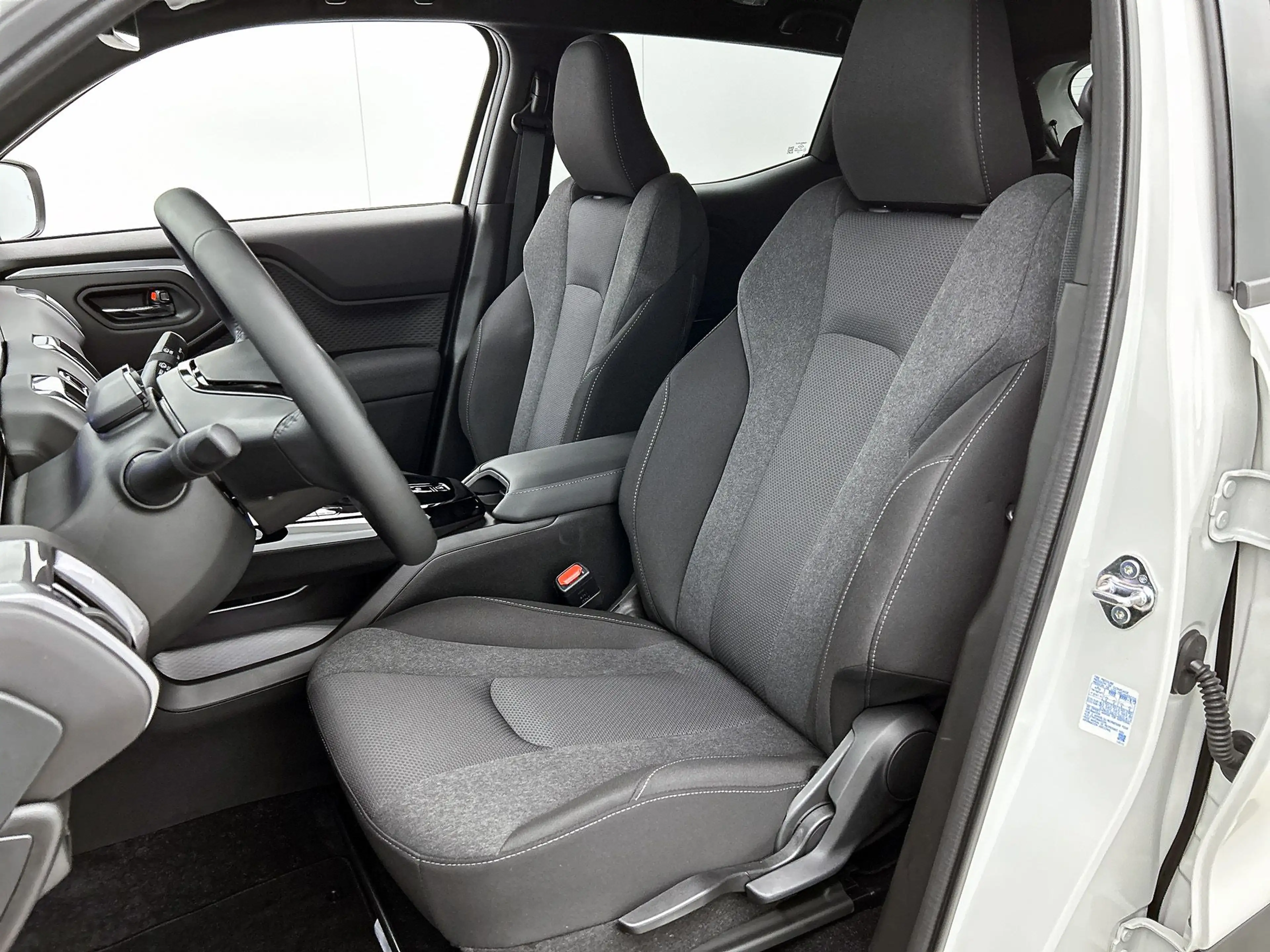 Toyota Urban Cruiser Dynamic 61 kWh *EV-Deal* — photo 16