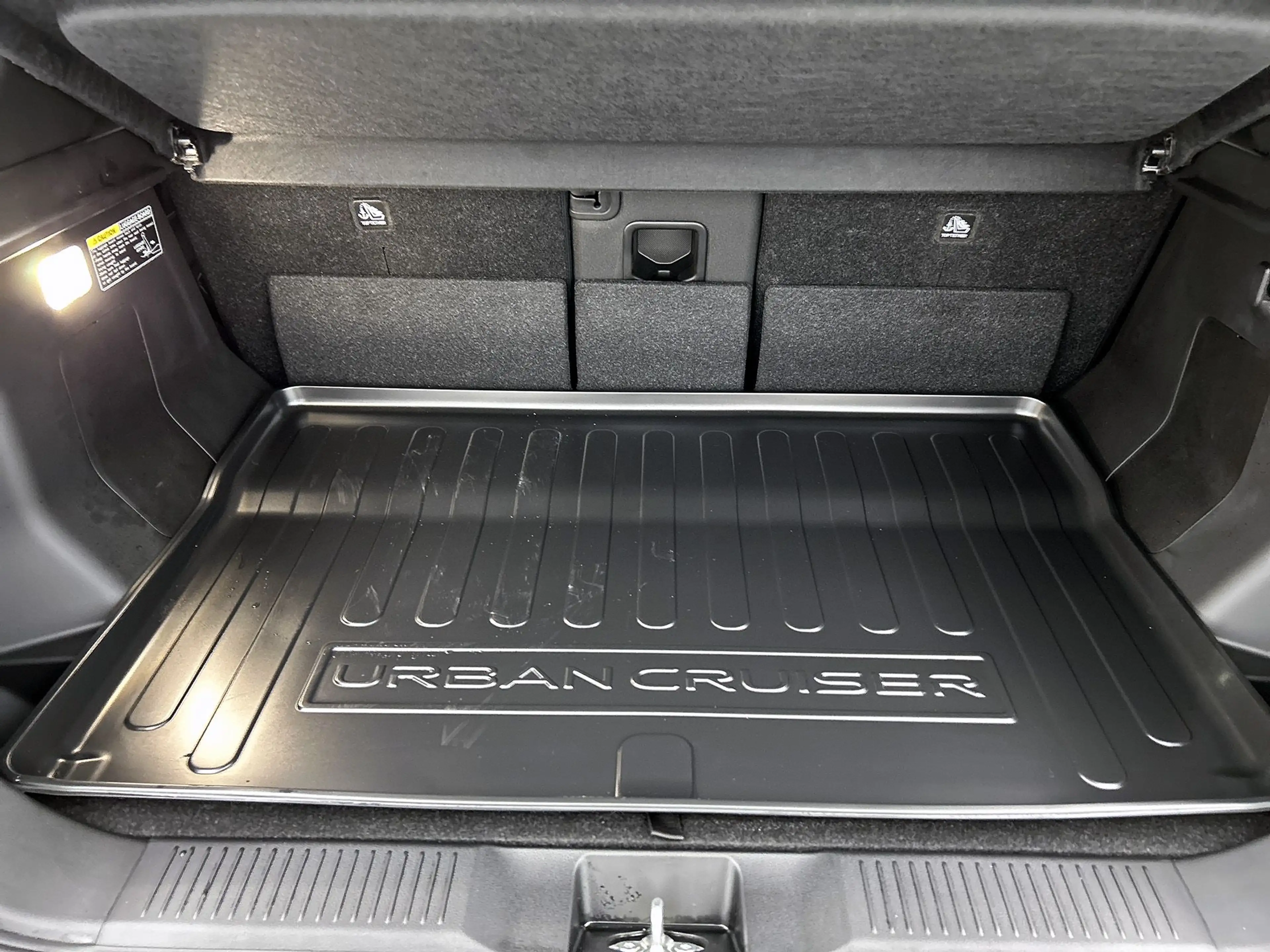 Toyota Urban Cruiser Dynamic 61 kWh *EV-Deal* — photo 34