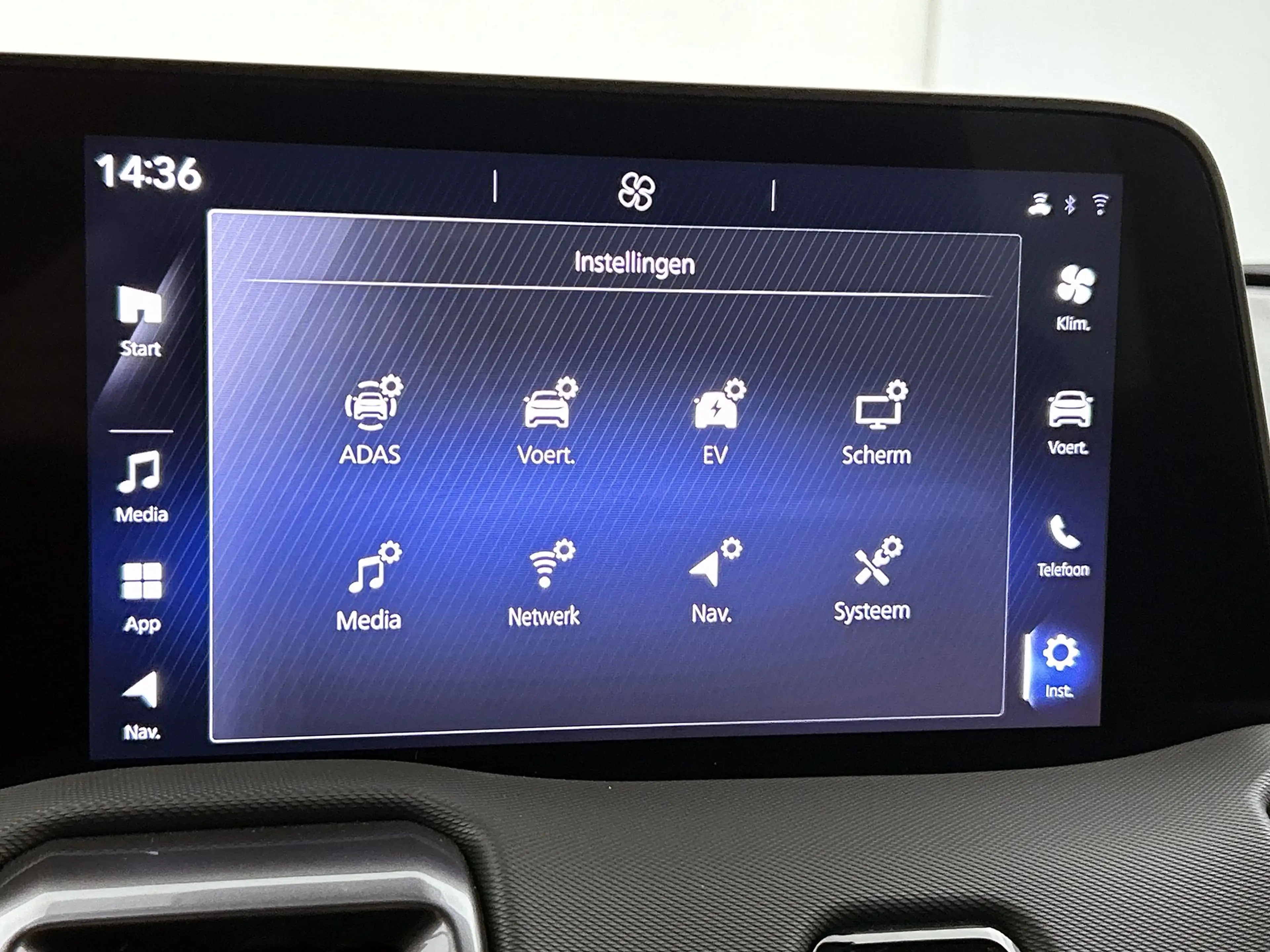Toyota Urban Cruiser Dynamic 61 kWh *EV-Deal* — photo 30