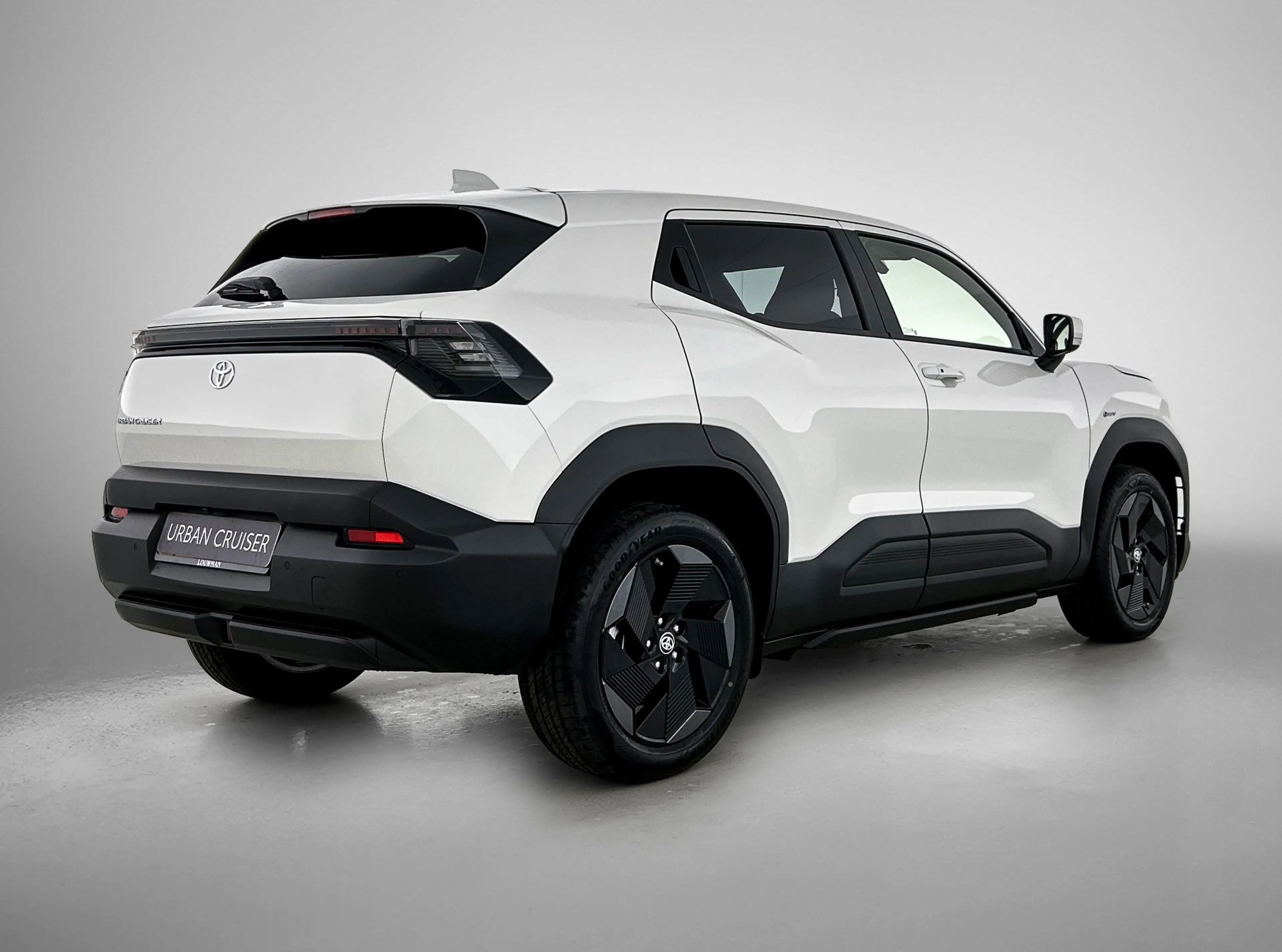 Toyota Urban Cruiser Dynamic 61 kWh *EV-Deal* — photo 2