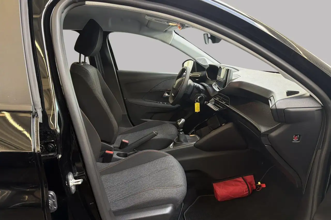 Peugeot 208 II & e- Style 8