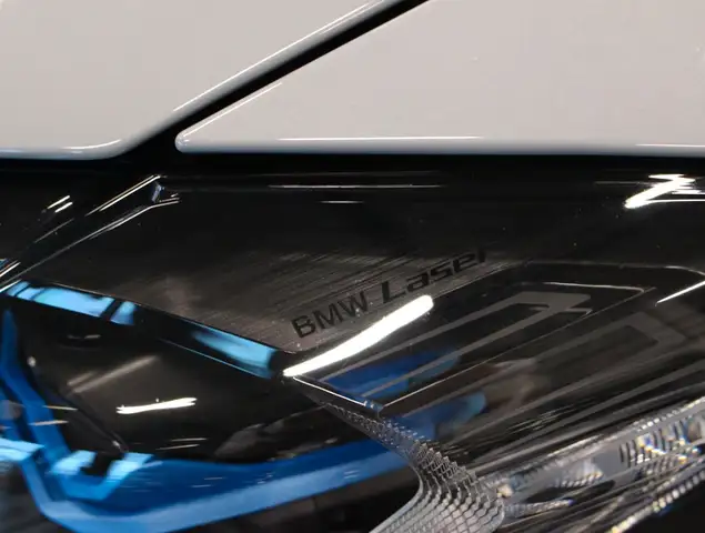 BMW M4 view 25