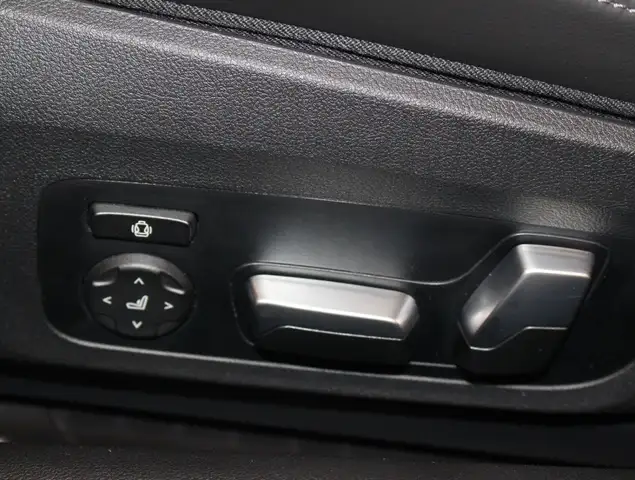 BMW M4 view 16