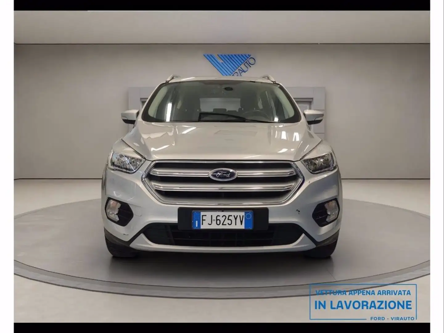 Ford Kuga 1.5 TDCi Titanium Gris - 2